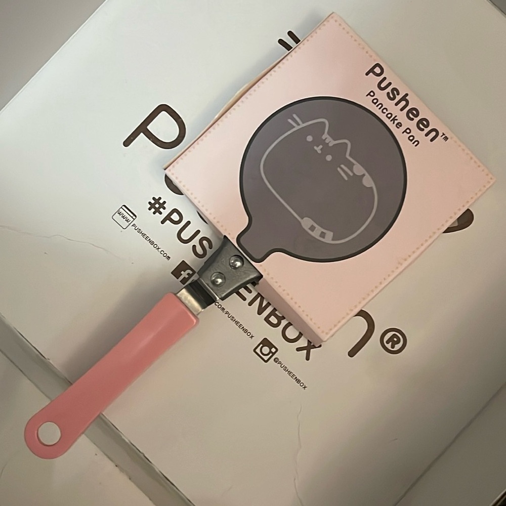 Pusheen Limited Edition Pancake Pan